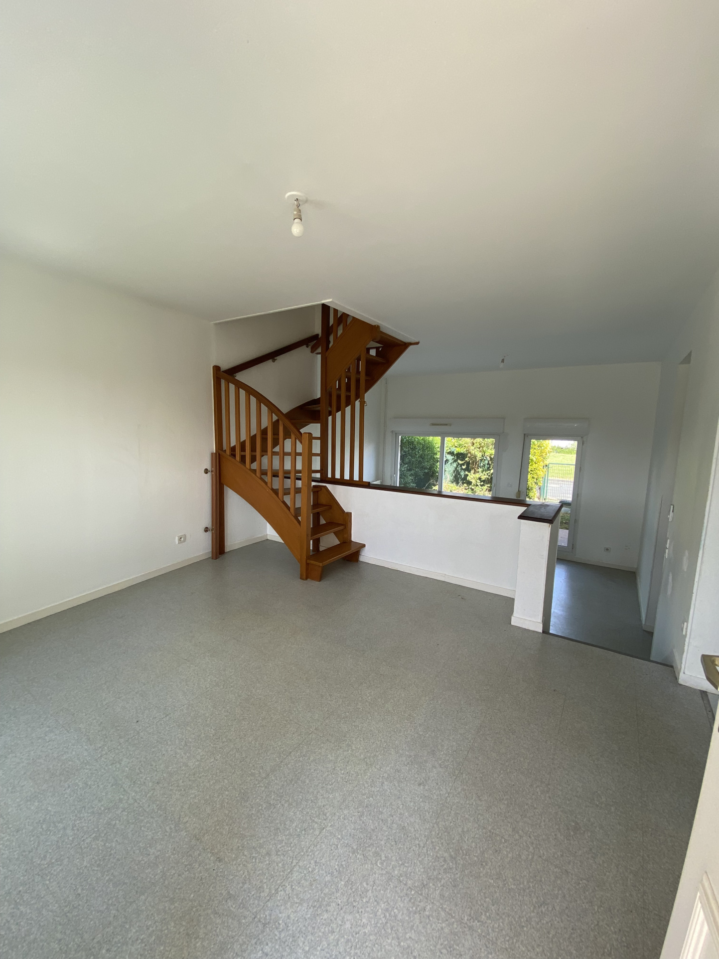 maison de 4 pp à carpiquet - image 4
