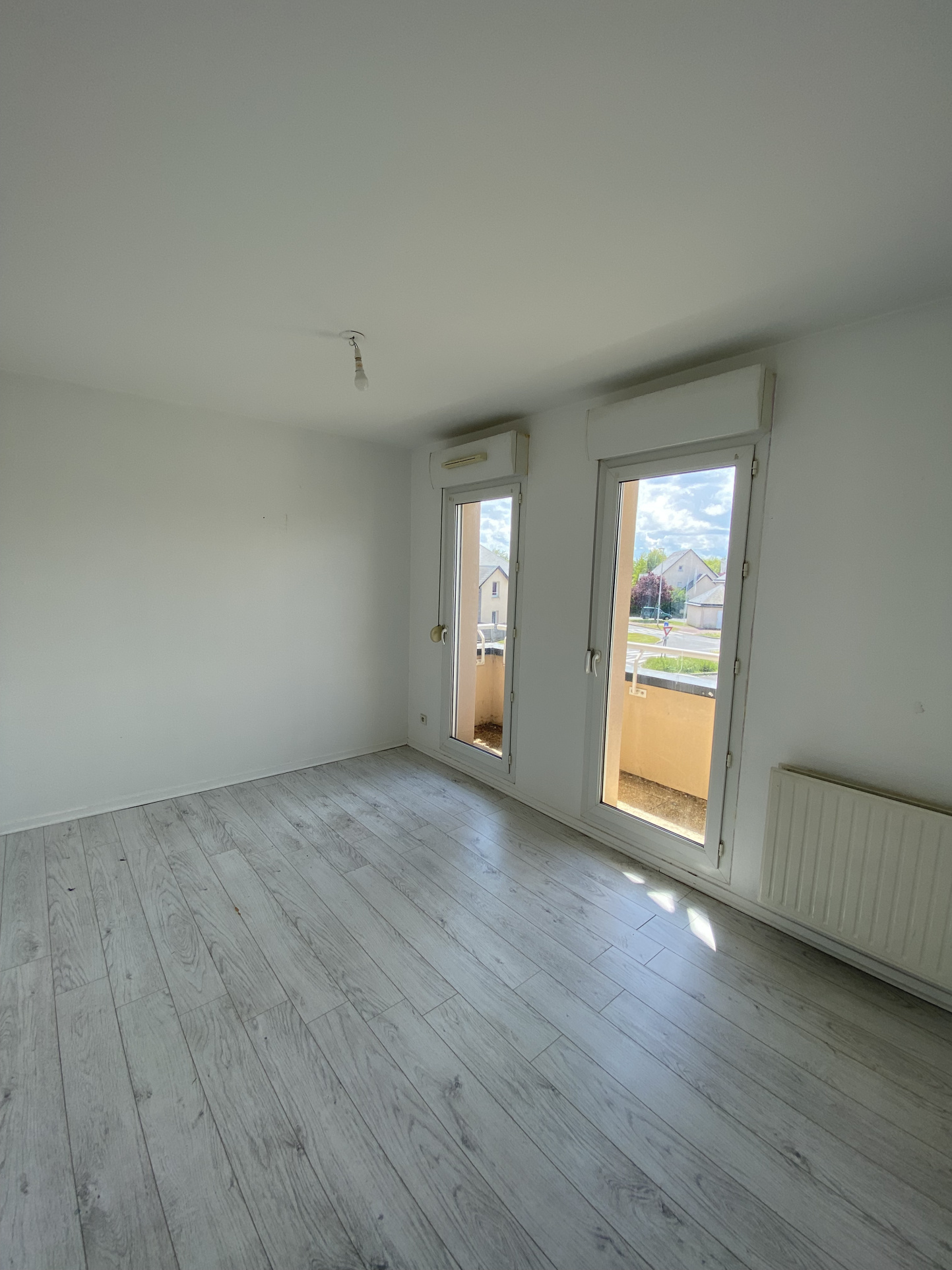 maison de 4 pp à carpiquet - image 11
