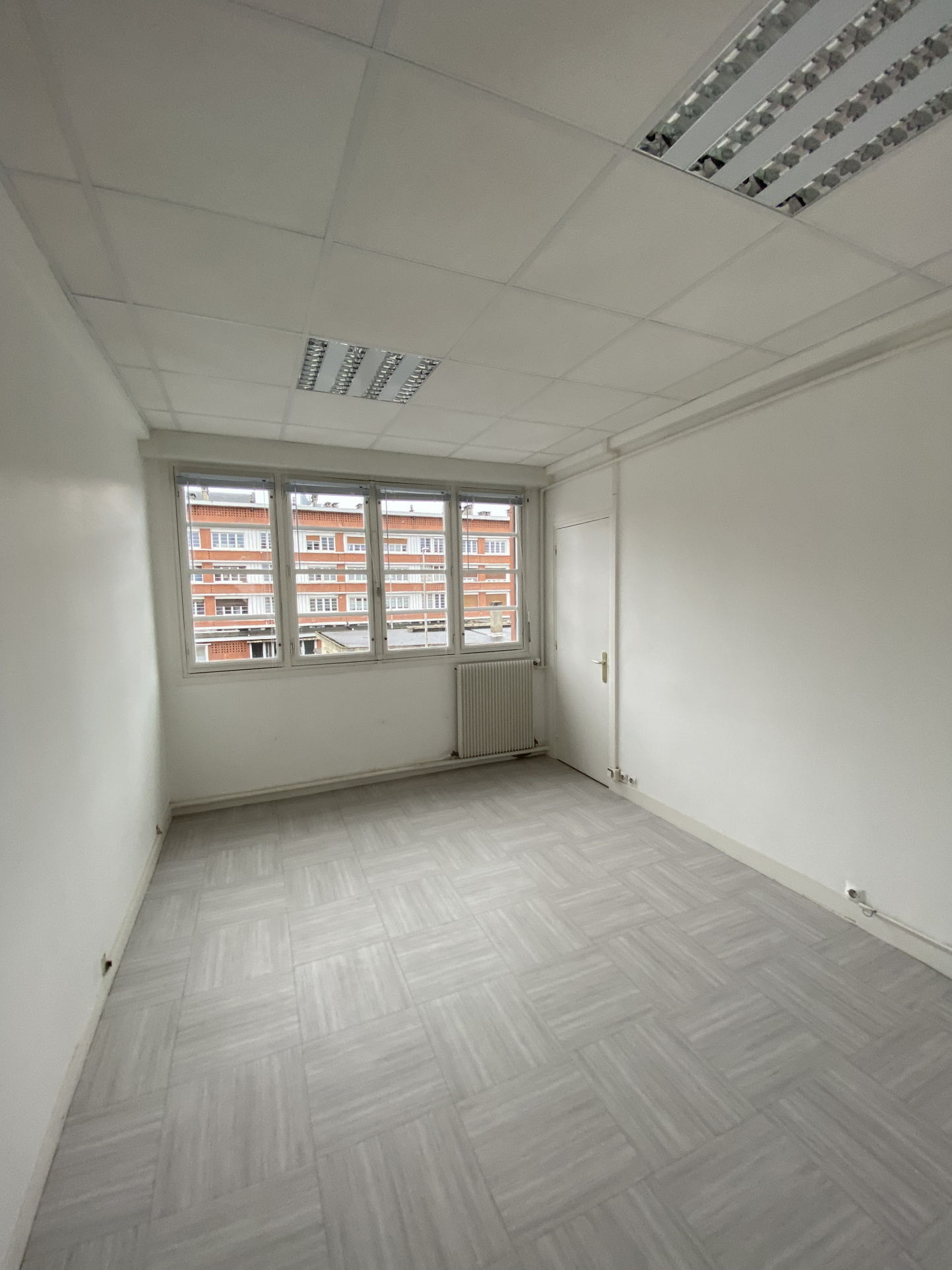 appartement t6 de 118m2 hypercentre - image 6
