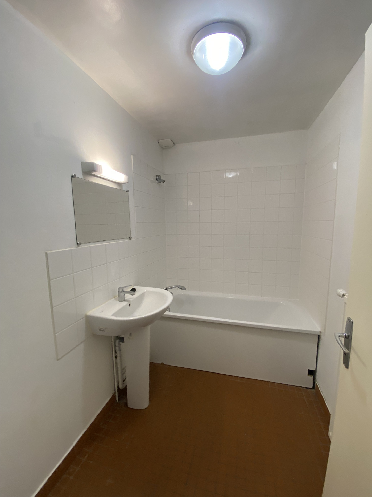 maison de 4 pp à saint julien le faucon - image 3